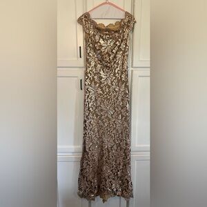 Elegant Lace Evening Gown